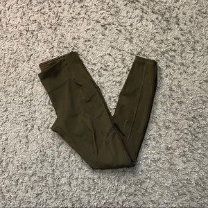 green lululemon speed up tight leggings